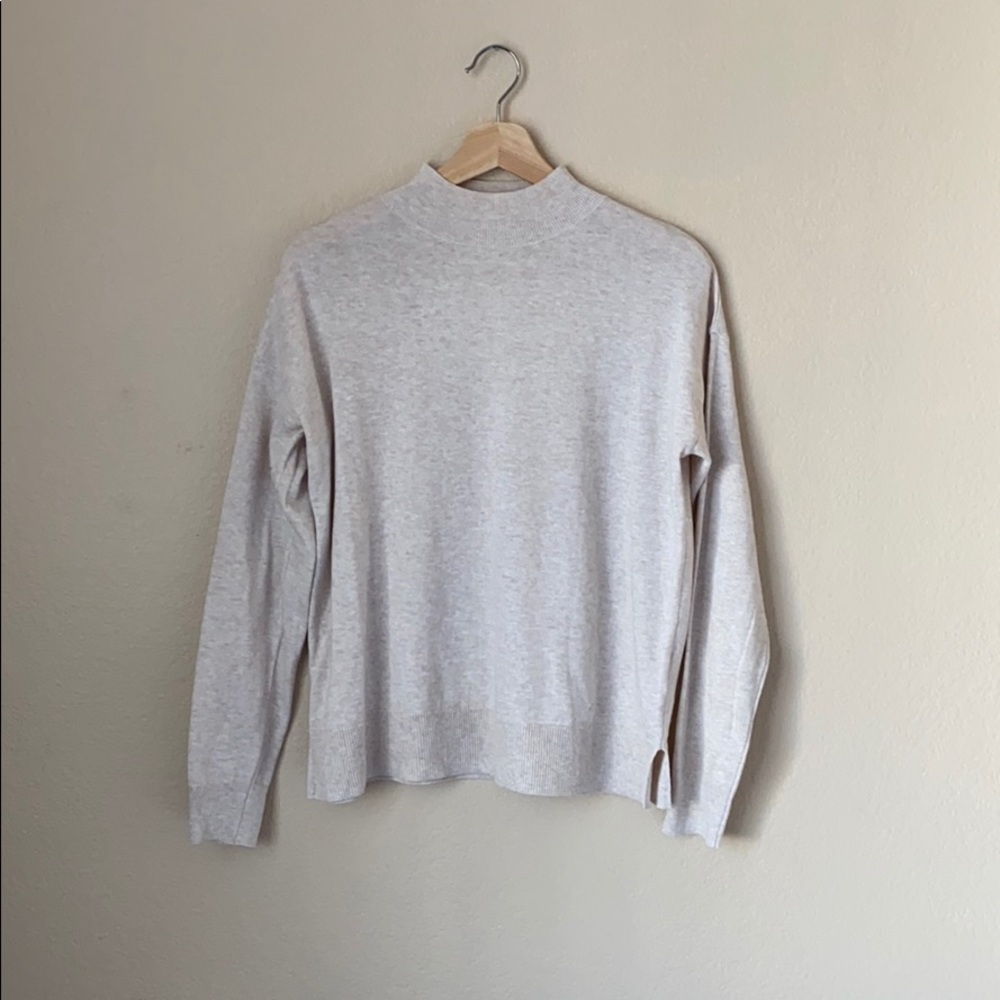 New without tags! Beige mockneck sweater